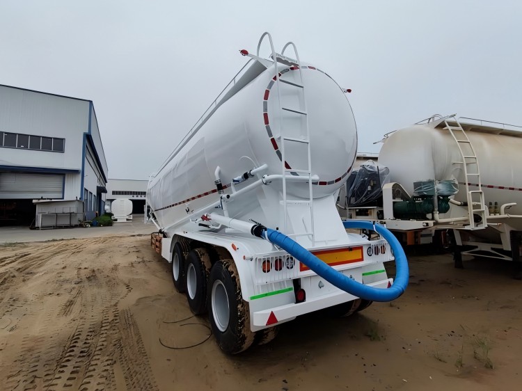 45-cbm-cement-tanker-trailer-for-sale-in-angola-1-100461.jpg