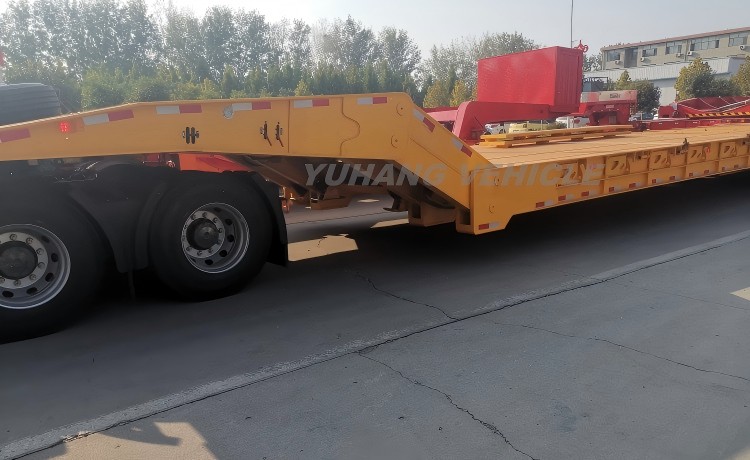 80-ton-folding-neck-trailer-3-100544