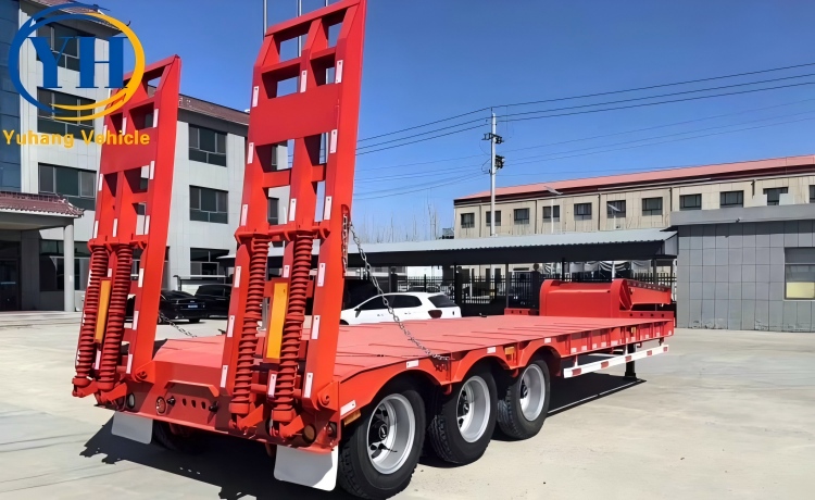 yh-tri-axles-semi-lowbed-trailer-4-100148