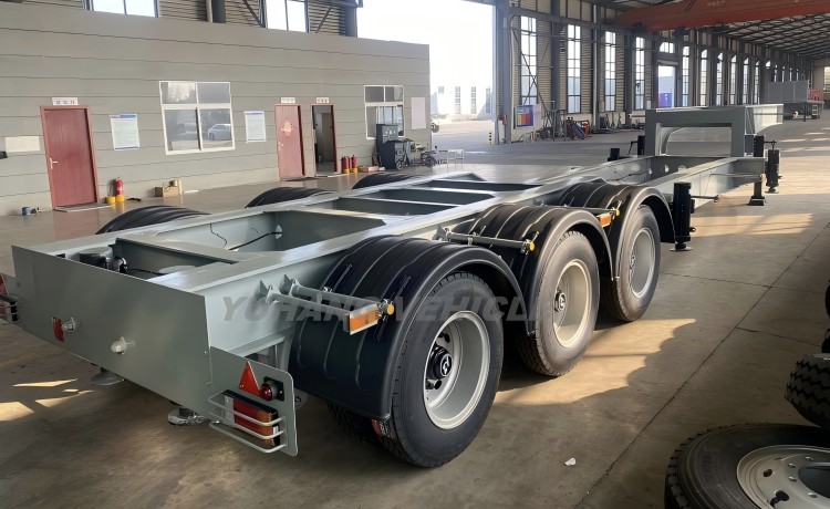 3-axle-skeletal-trailer-4-100487