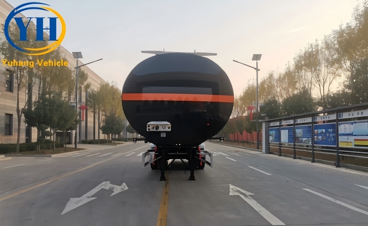 yh-tri-axle-asphalt-transport-trailer-5-100592